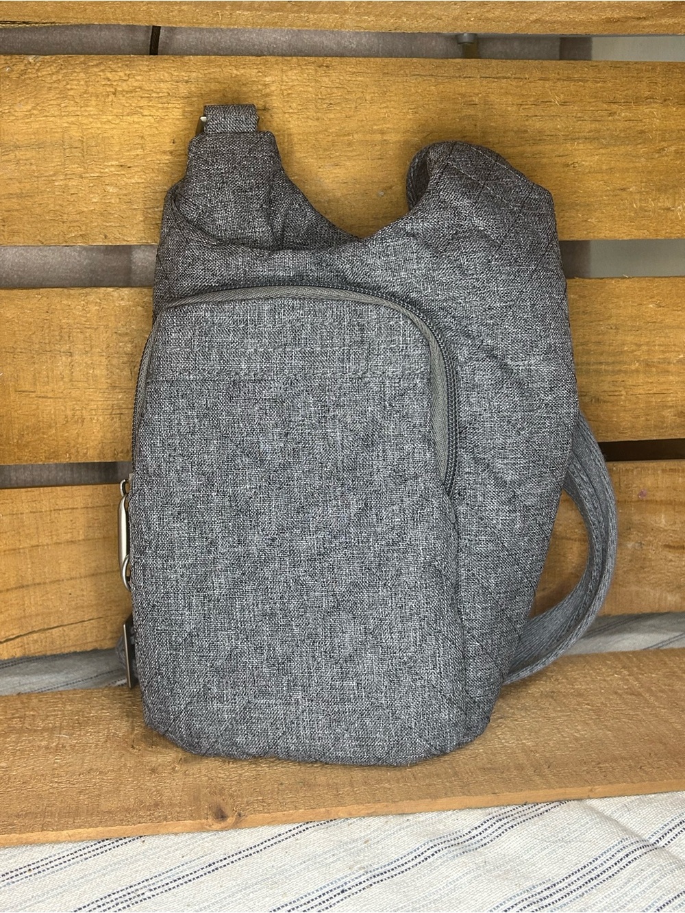 TRAVELON ANTI THEFT BOHO INSULATED WATER BOTTLE TOTE - Picture 2 of 3